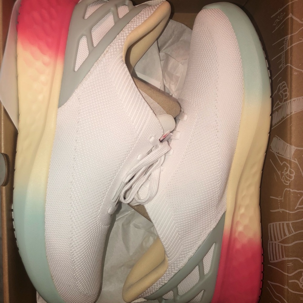 Kizik women’s Athens Sneaker in color Sunrise